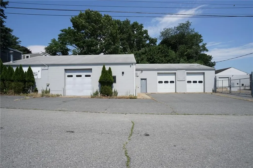 81 Macondray Street Cumberland RI 02864