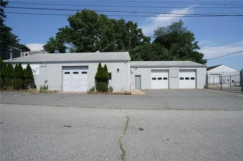 81 Macondray Street Cumberland RI 02864