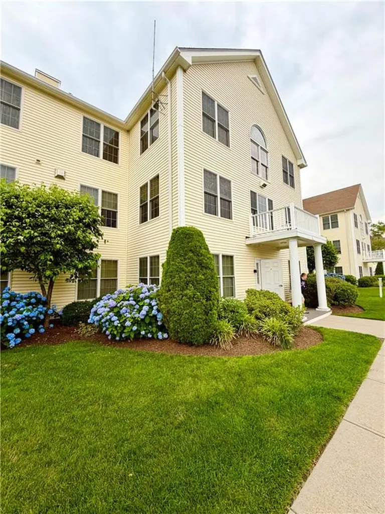 45 Saw Mill Drive North Kingstown RI 02852