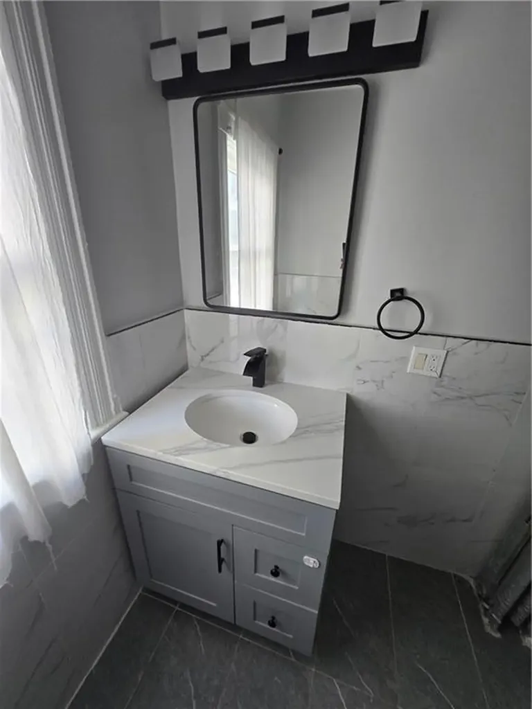 25 Brighton Street Providence RI 02909