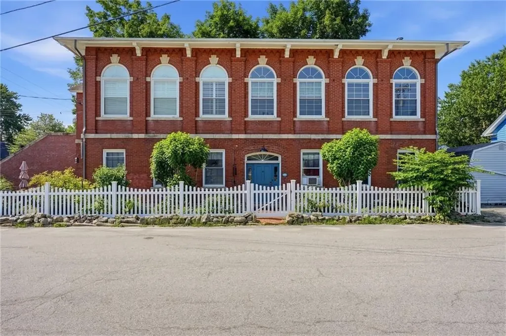 1298 Victory Highway Burrillville RI 02858