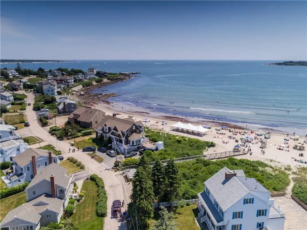6 Dunes Road Narragansett RI 02882
