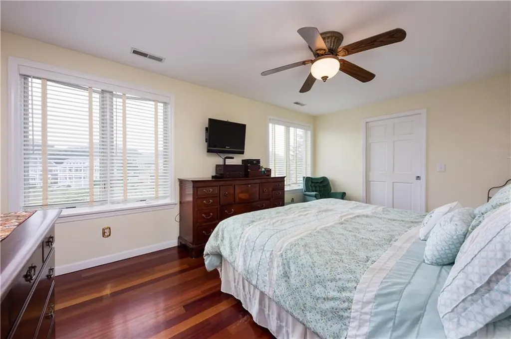 6 Dunes Road Narragansett RI 02882