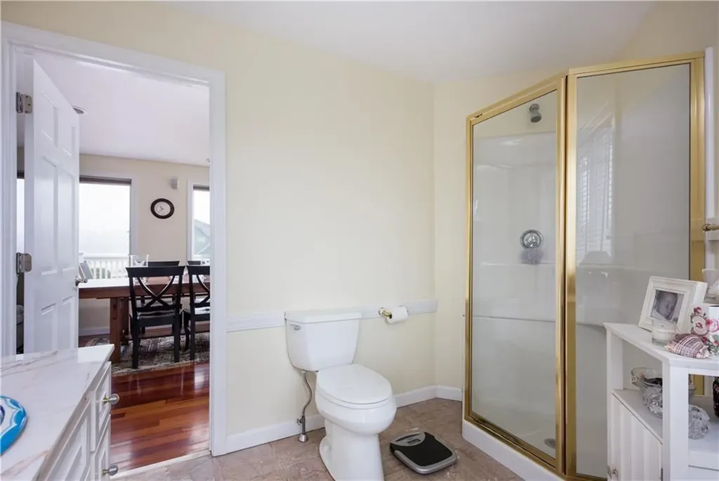 6 Dunes Road Narragansett RI 02882
