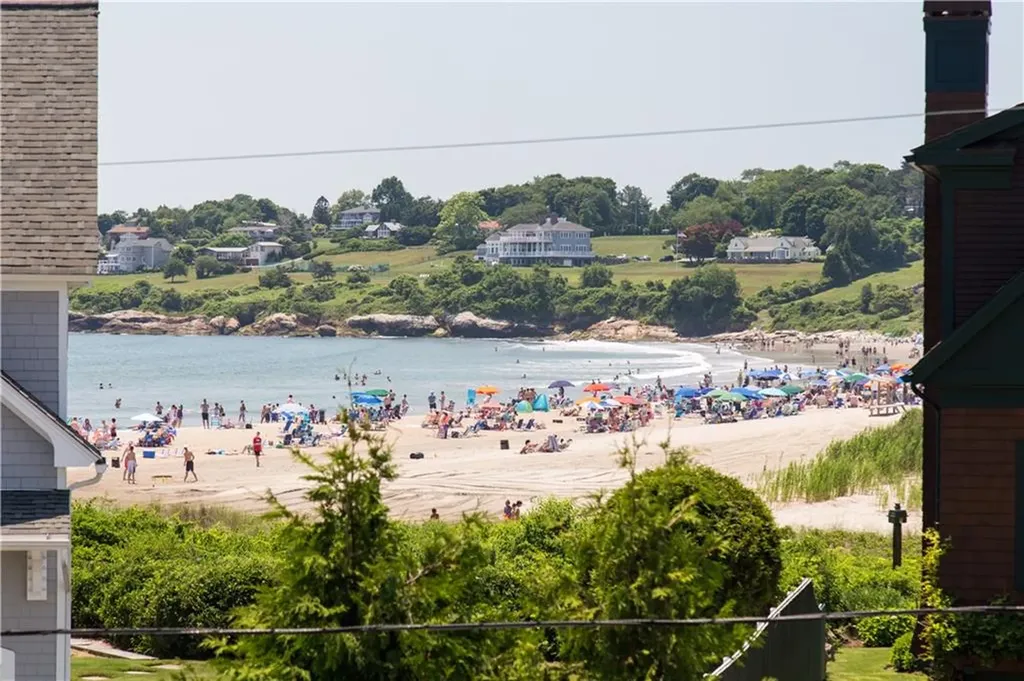 6 Dunes Road Narragansett RI 02882