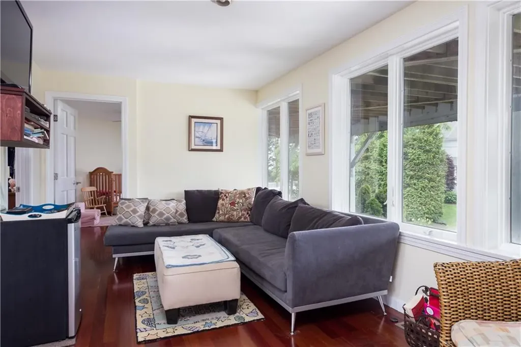 6 Dunes Road Narragansett RI 02882