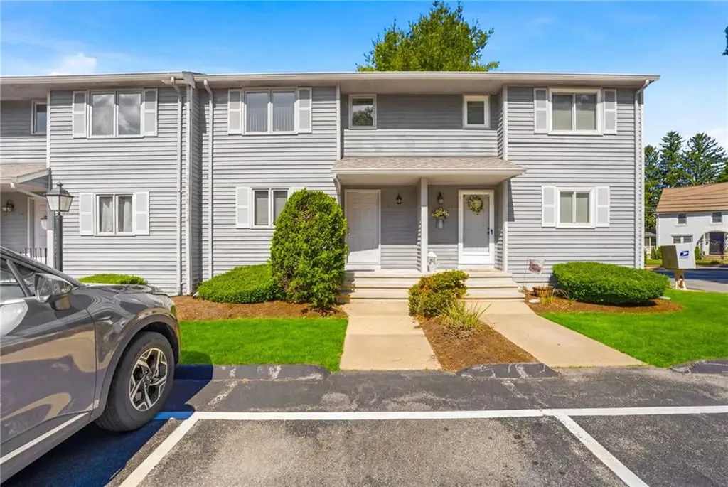 479 Providence Street Warwick RI 02886