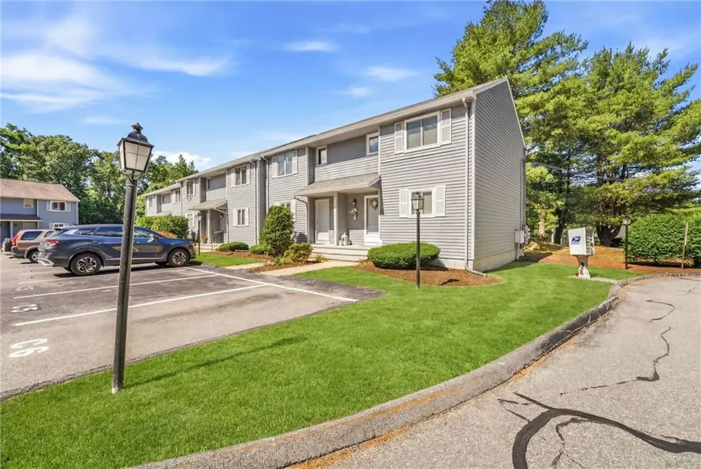 479 Providence Street Warwick RI 02886