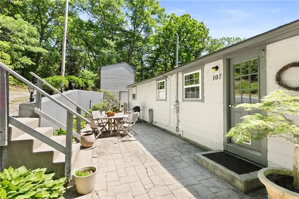 107 Spring Grove Road Glocester RI 02814