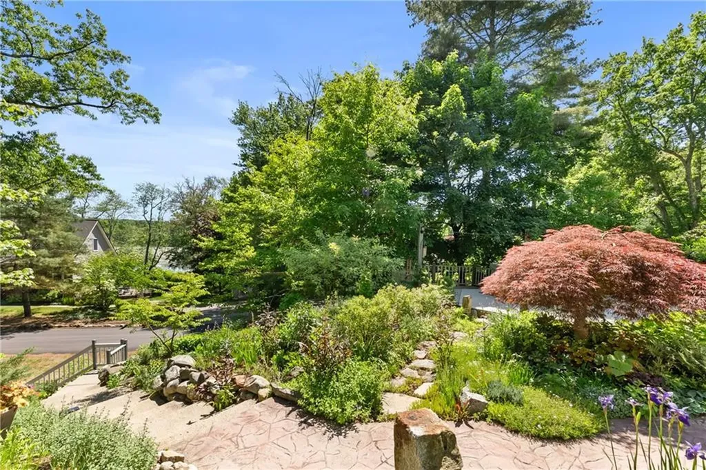 107 Spring Grove Road Glocester RI 02814