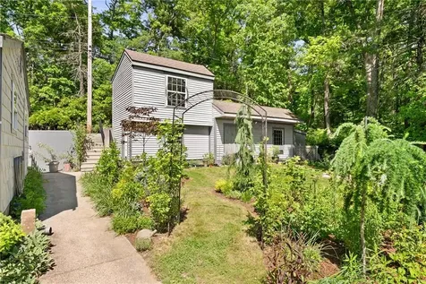107 Spring Grove Road Glocester RI 02814