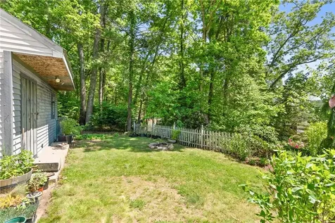 107 Spring Grove Road Glocester RI 02814