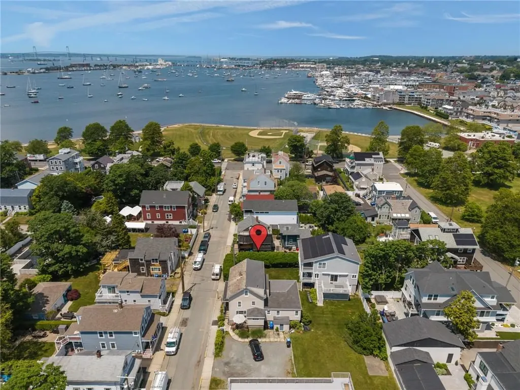 32 Houston Avenue Newport RI 02840
