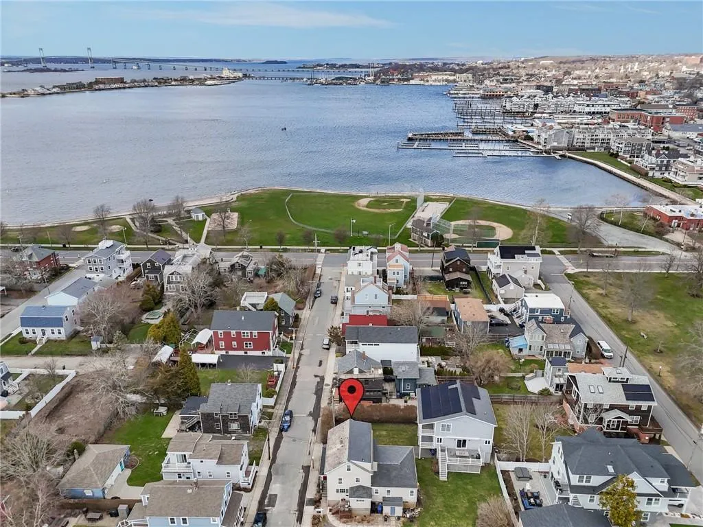 32 Houston Avenue Newport RI 02840