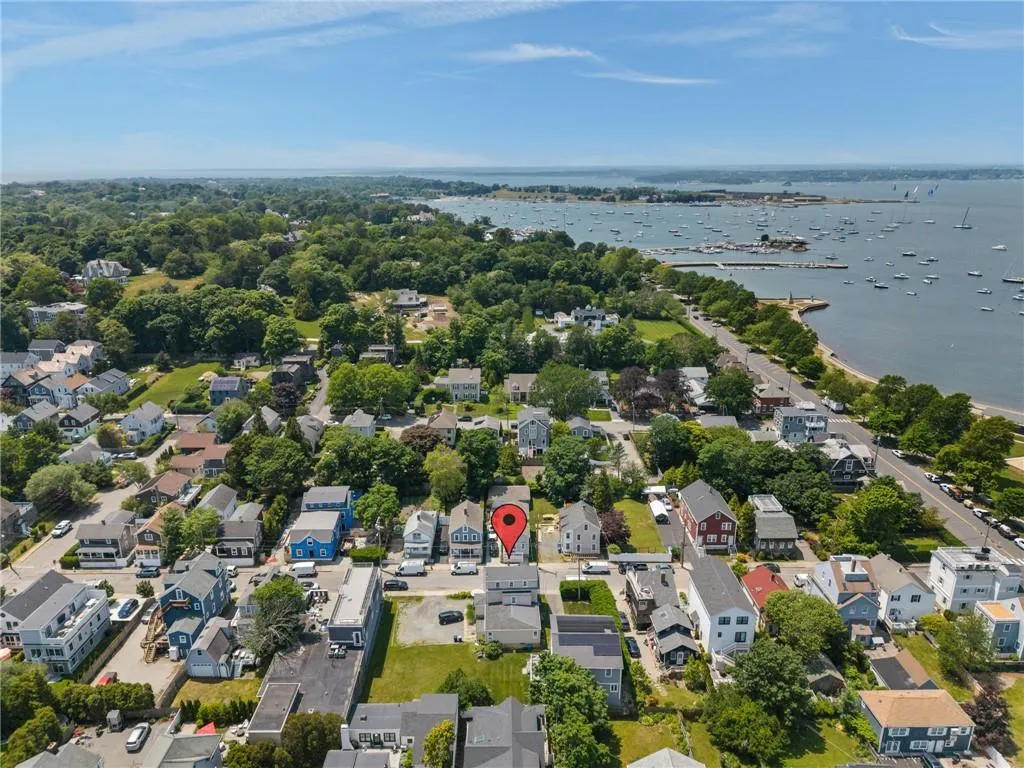 32 Houston Avenue Newport RI 02840