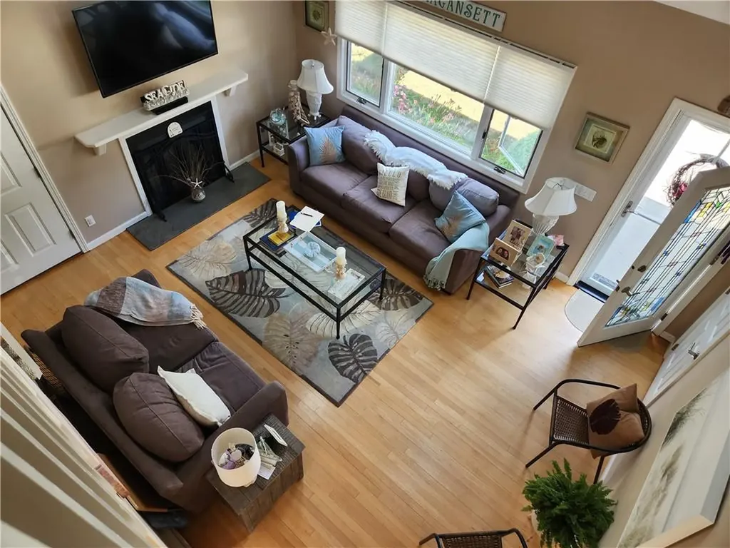 47 Treasure Road Narragansett RI 02882