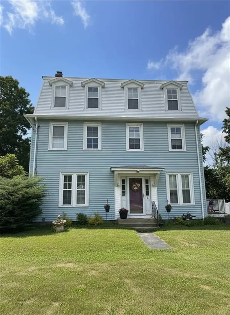 681 Putnam Pike Smithfield RI 02828