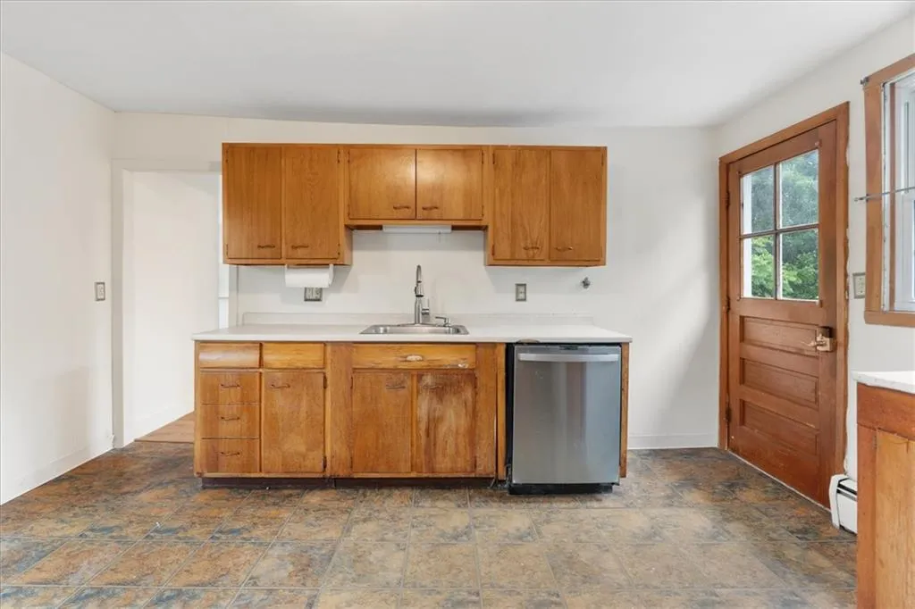 681 Putnam Pike Smithfield RI 02828