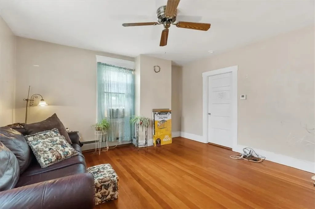 681 Putnam Pike Smithfield RI 02828