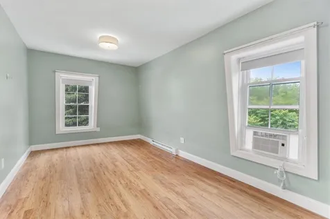 681 Putnam Pike Smithfield RI 02828