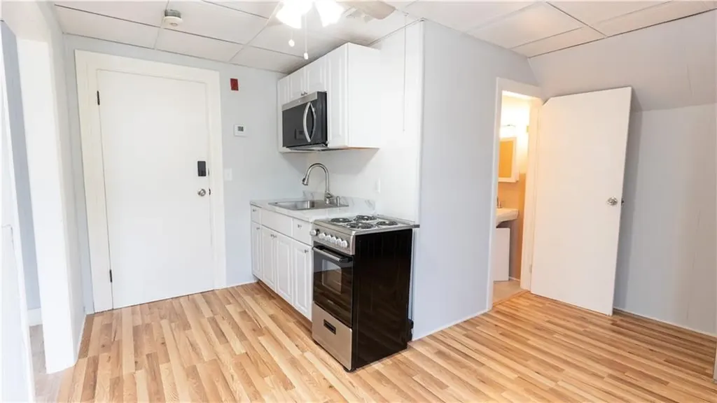 93 Warren Avenue East Providence RI 02914