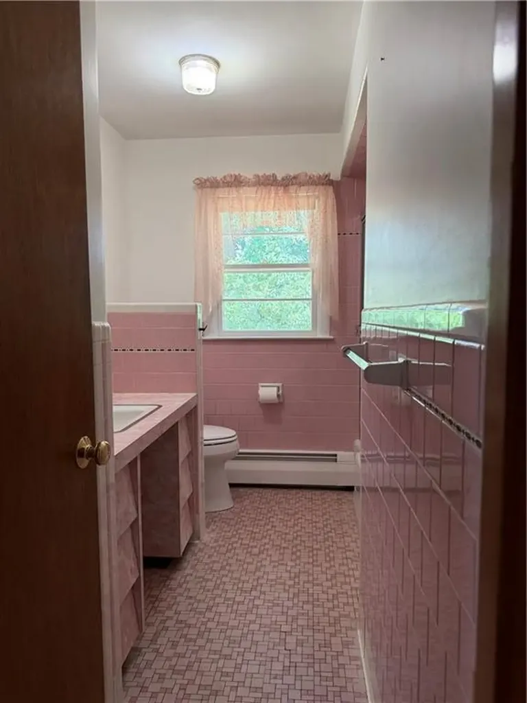 101 Iroquois Road Cumberland RI 02864