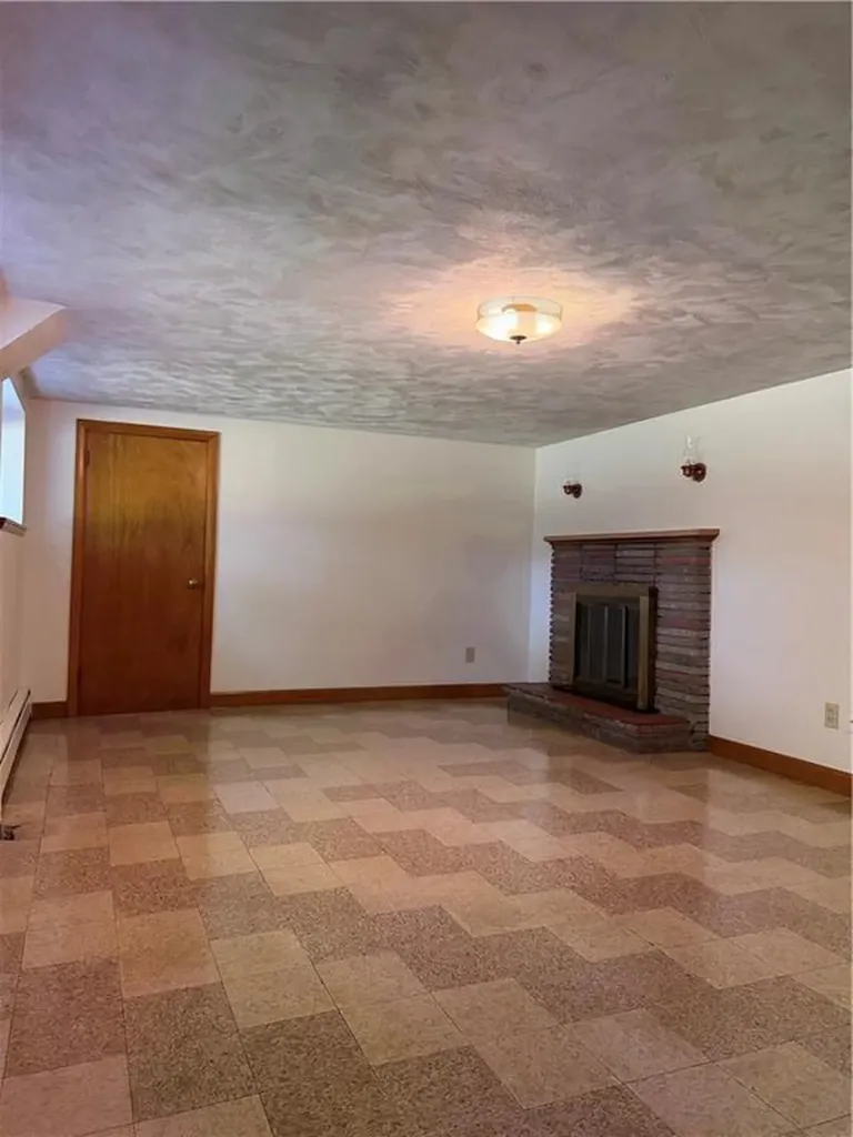 101 Iroquois Road Cumberland RI 02864