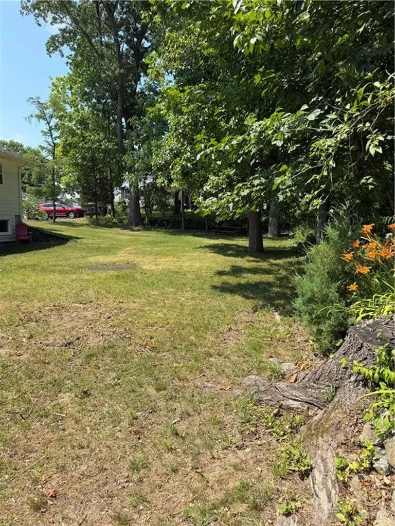 101 Iroquois Road Cumberland RI 02864