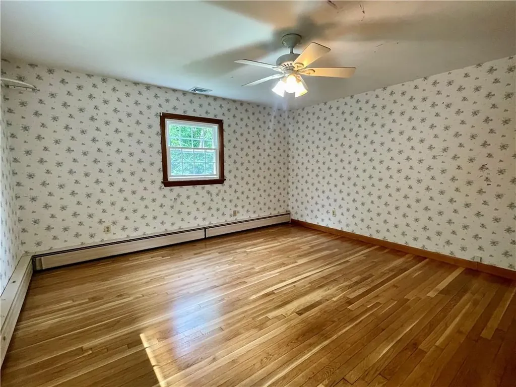 182 Highland Street Woonsocket RI 02895