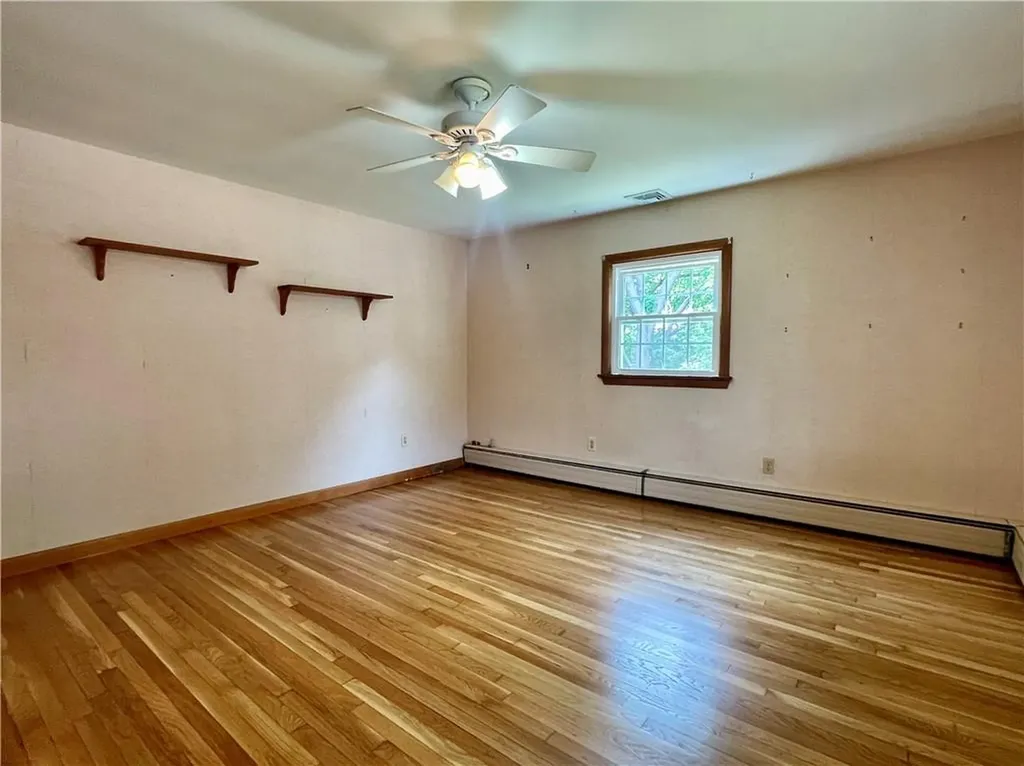 182 Highland Street Woonsocket RI 02895