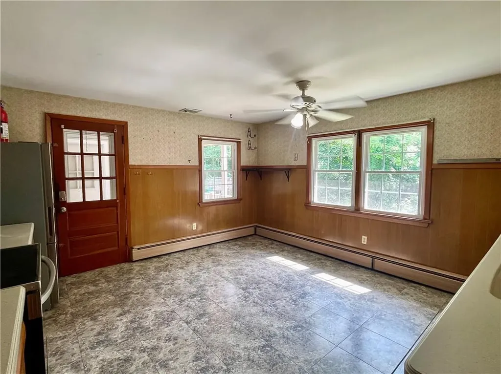 182 Highland Street Woonsocket RI 02895