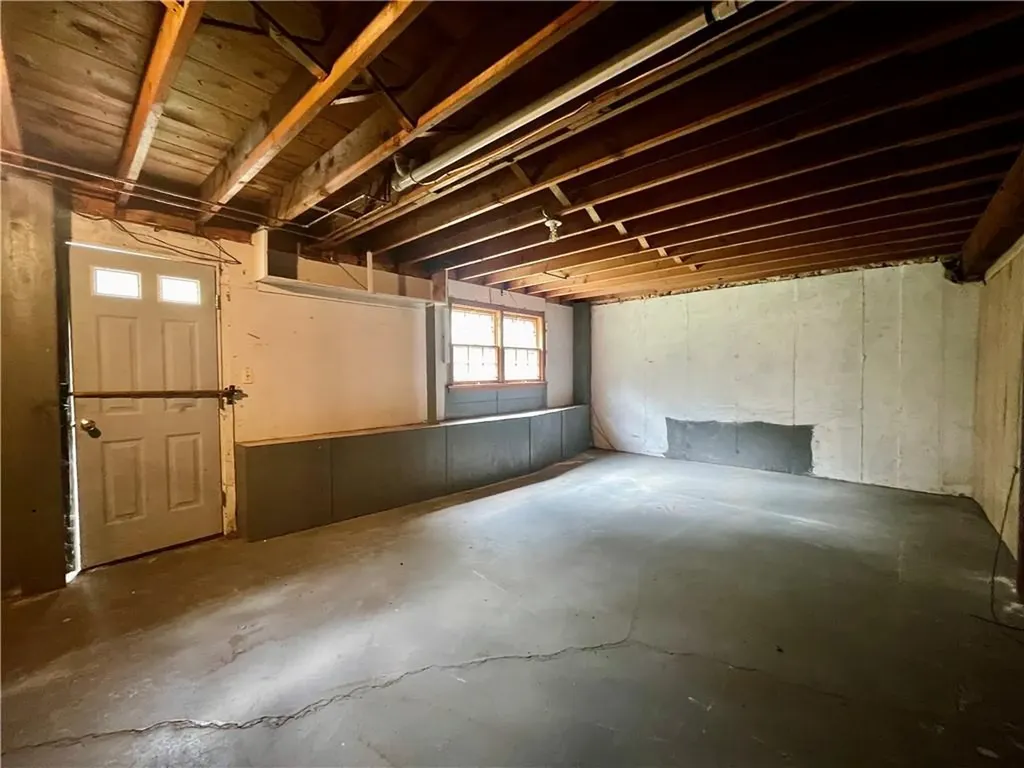 182 Highland Street Woonsocket RI 02895
