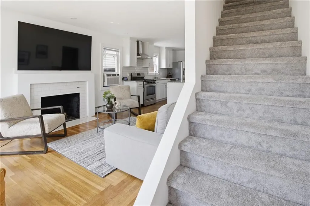 33 Sunset Terrace Cranston RI 02905