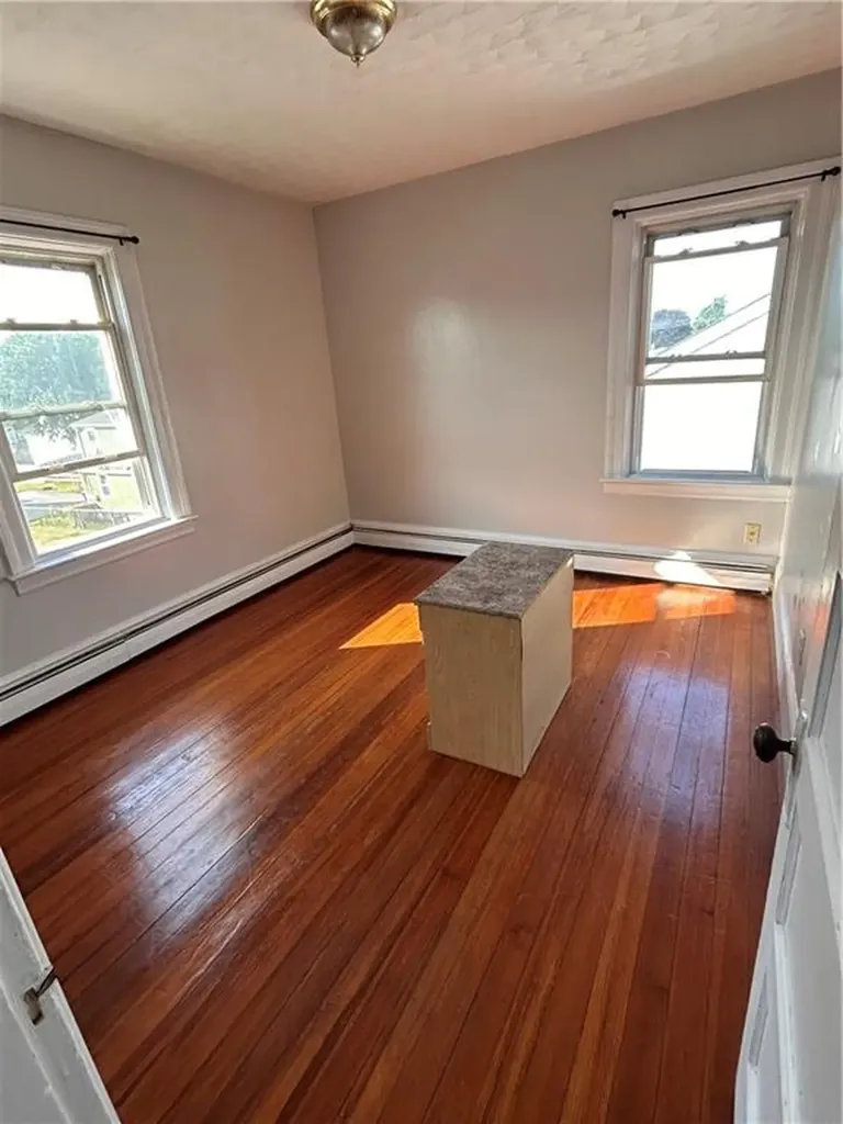 60 Arlington Street East Providence RI 02914