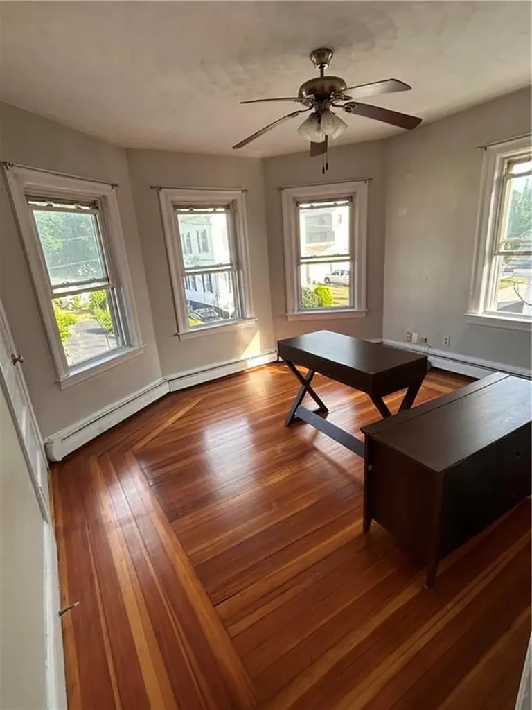 60 Arlington Street East Providence RI 02914