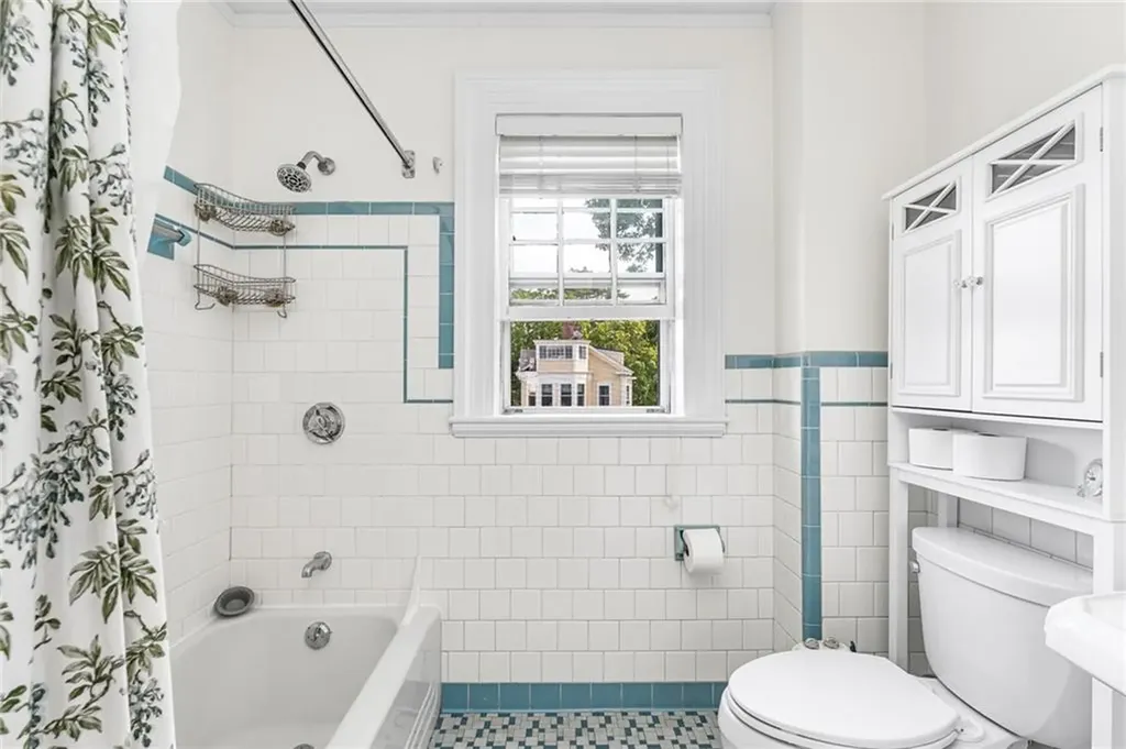 36 Kay Street Newport RI 02840