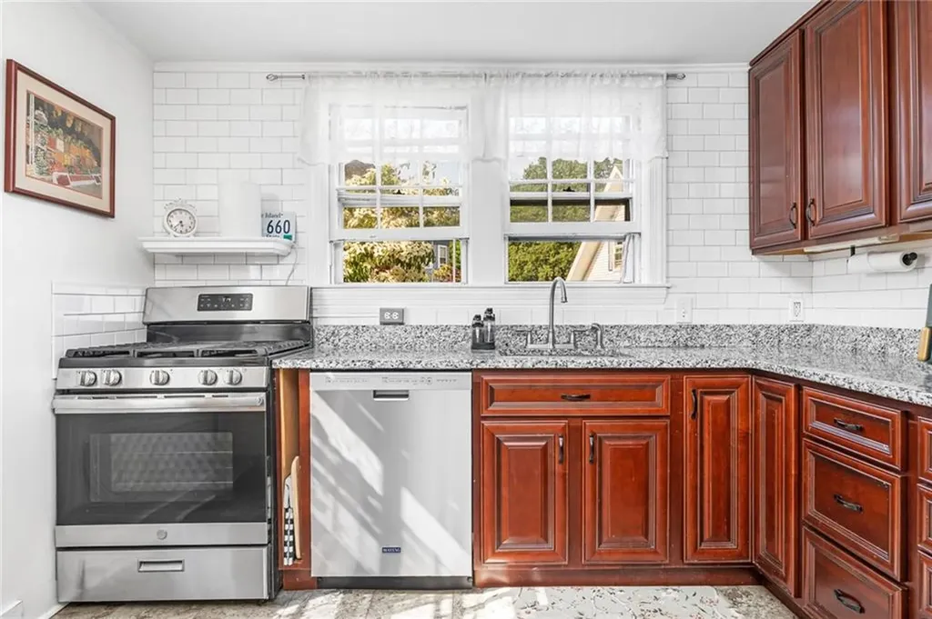 36 Kay Street Newport RI 02840