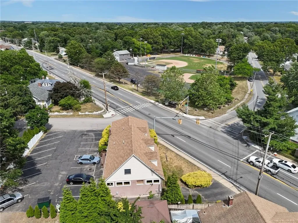 623 Post Road Warwick RI 02888