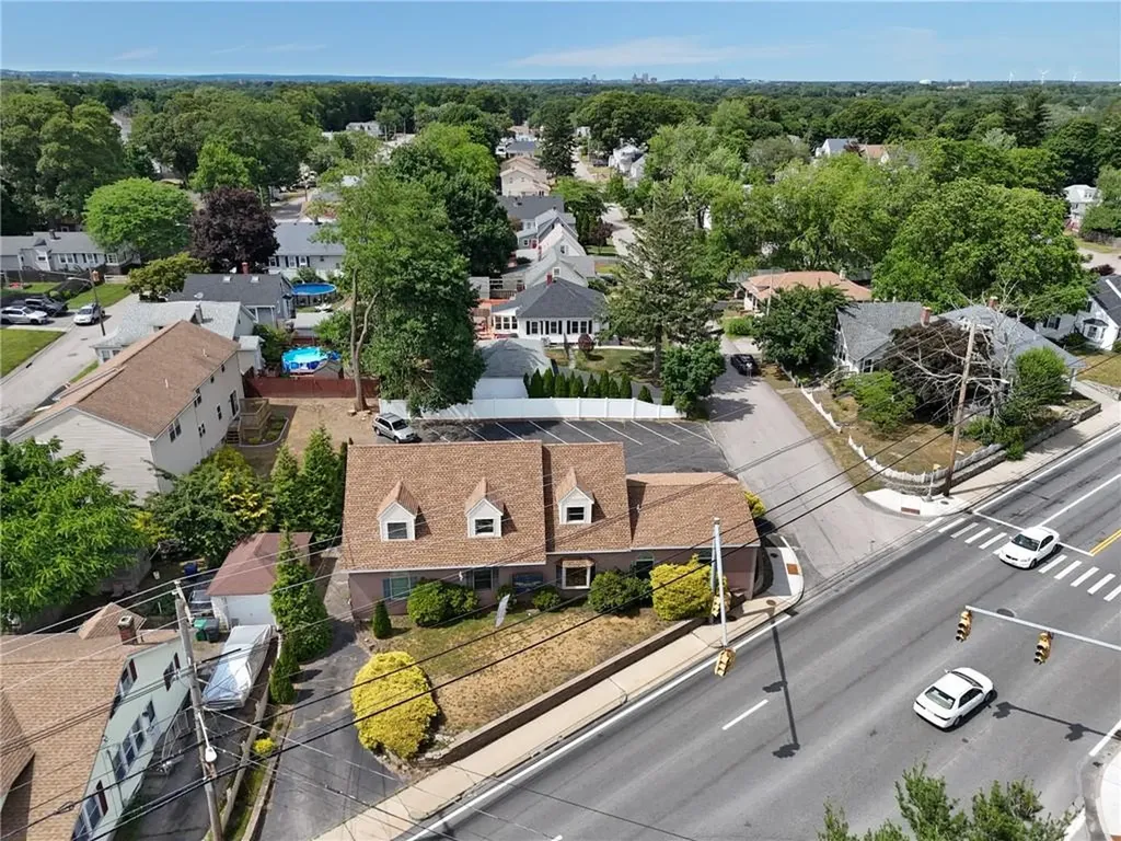 623 Post Road Warwick RI 02888
