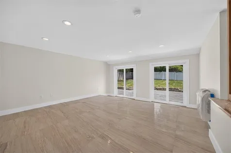 61 Applegate Road Cranston RI 02920