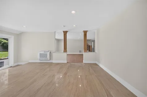61 Applegate Road Cranston RI 02920