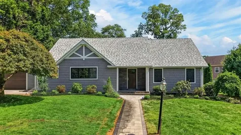61 Applegate Road Cranston RI 02920