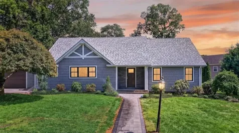 61 Applegate Road Cranston RI 02920