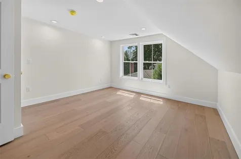 61 Applegate Road Cranston RI 02920