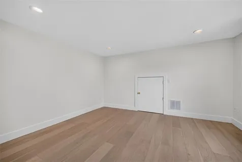 61 Applegate Road Cranston RI 02920
