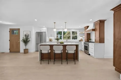 61 Applegate Road Cranston RI 02920