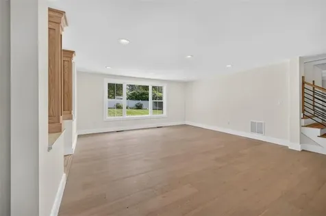 61 Applegate Road Cranston RI 02920
