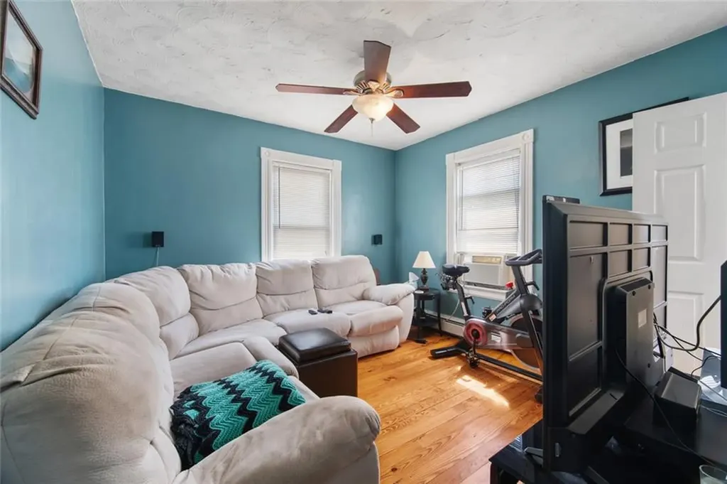 160 Richard Street Cranston RI 02910