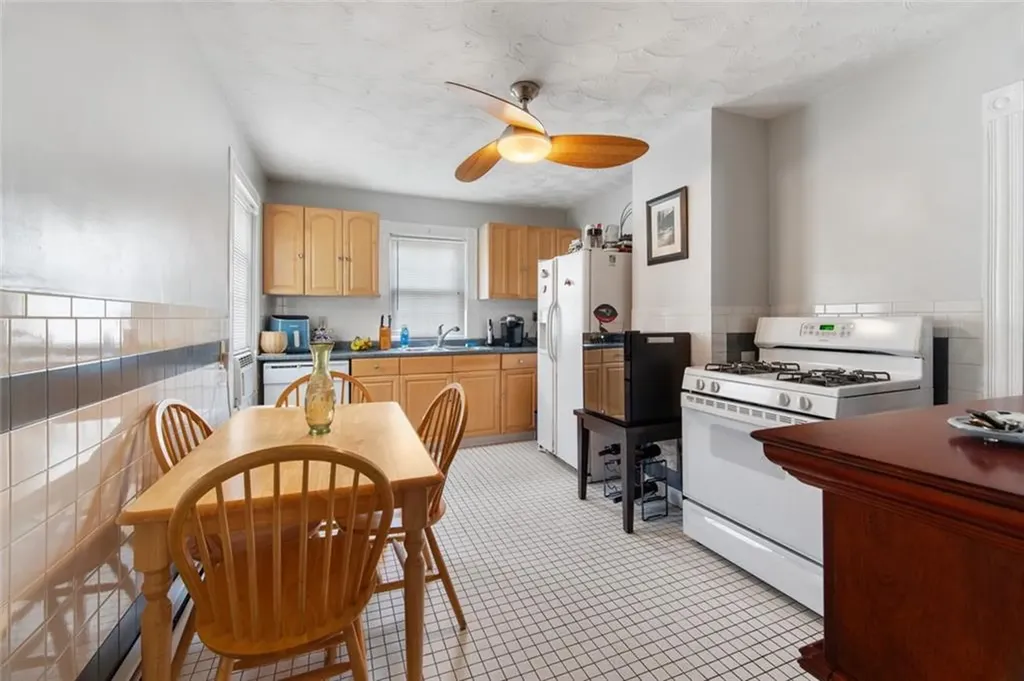 160 Richard Street Cranston RI 02910