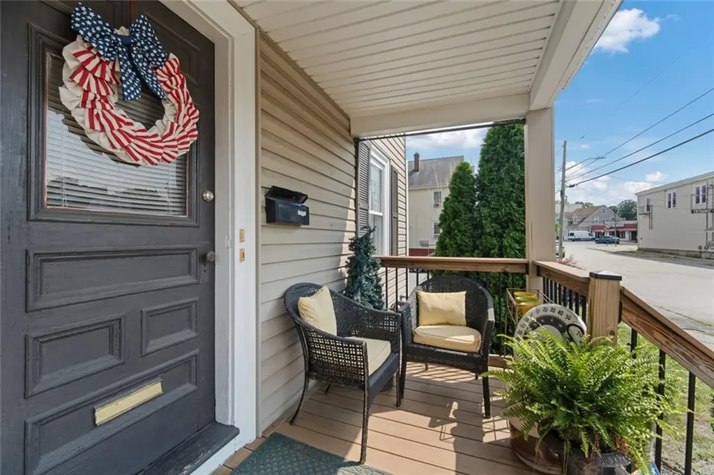 160 Richard Street Cranston RI 02910